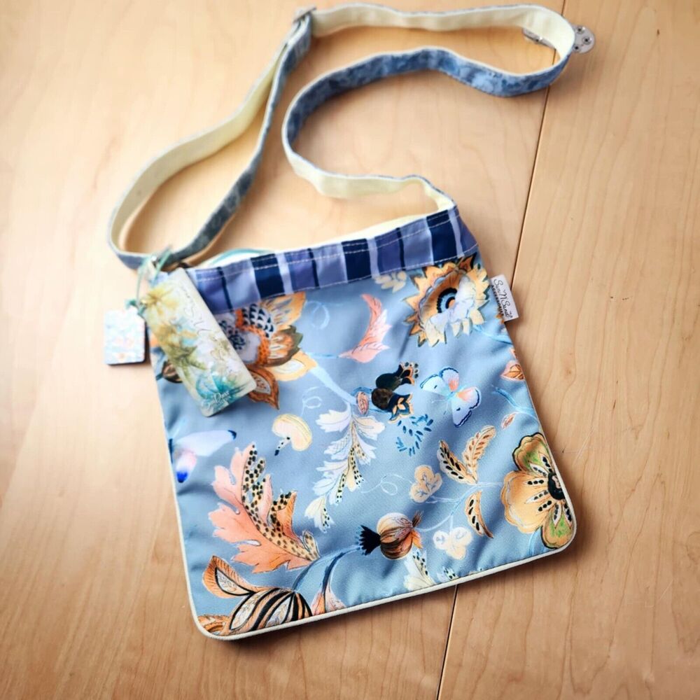 Sun N Sand Medium Crossbody Bag Purse Blue Canvas Floral Botanical Butterfly NEW